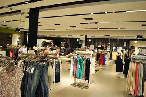 关岭商场里的店面怎么装修？